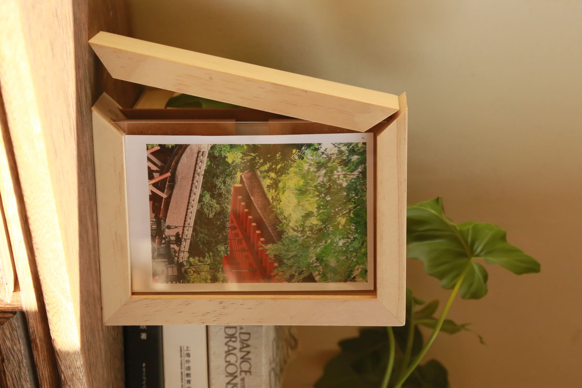 Wooden Frame for Kids' A4 Artwork - Image 4